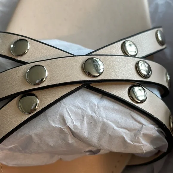 New Sandals - Picture 2 of 6